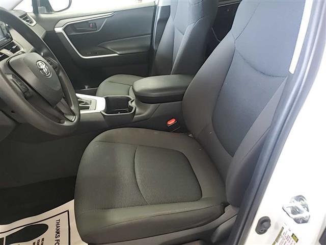 Photo of 2022 White Toyota RAV4