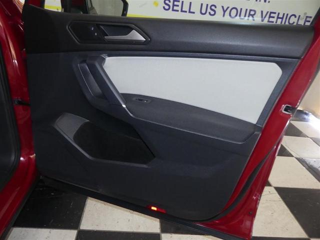 Photo of 2018 Cardinal Red Metallic Volkswagen Tiguan