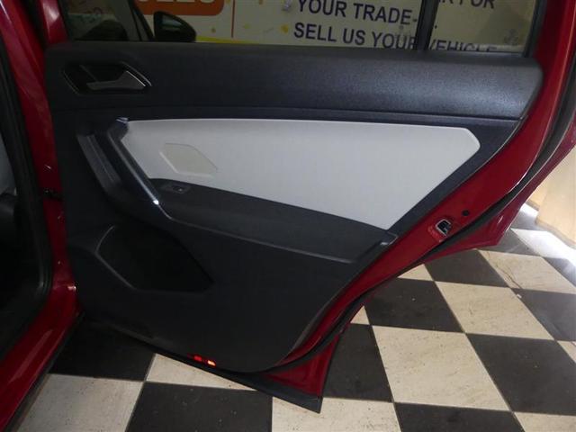 Photo of 2018 Cardinal Red Metallic Volkswagen Tiguan