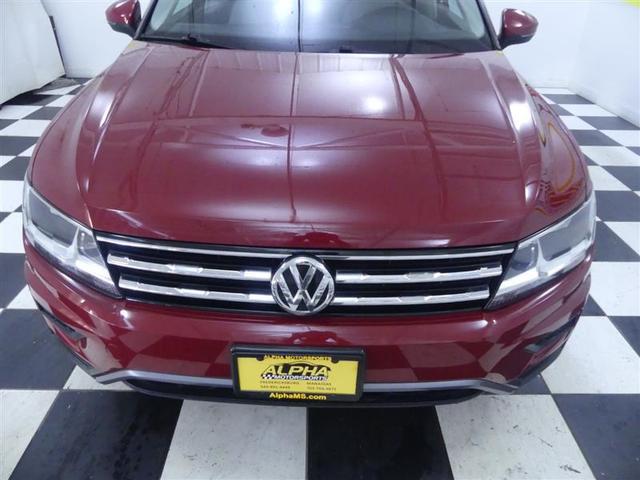 Photo of 2018 Cardinal Red Metallic Volkswagen Tiguan