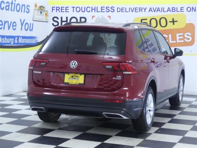 Photo of 2018 Cardinal Red Metallic Volkswagen Tiguan