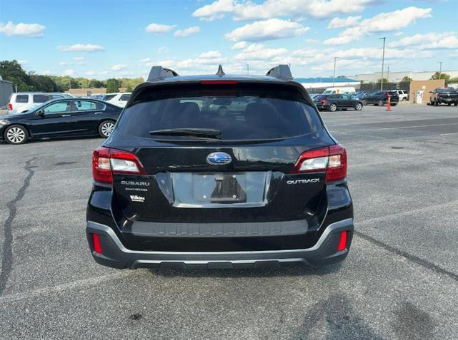 Photo of 2018 Crystal Black Silica Subaru Outback