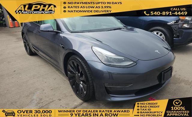 Photo of 2022 Gray Tesla Model 3
