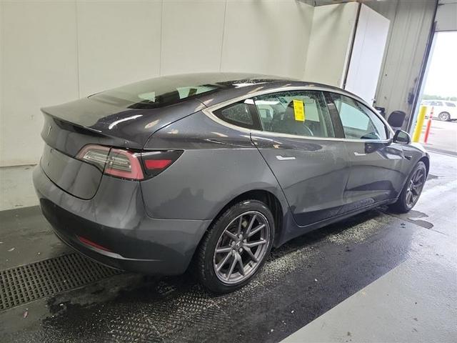 Photo of 2018 Gray Tesla Model 3