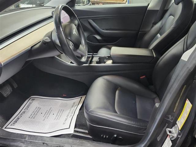 Photo of 2018 Gray Tesla Model 3