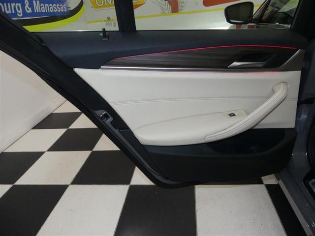 Photo of 2022 Gray BMW 530