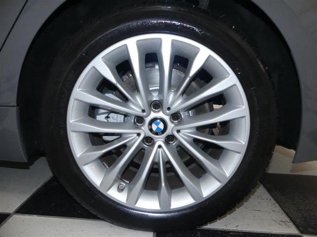 Photo of 2022 Gray BMW 530