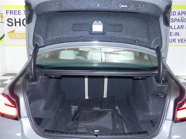 Photo of 2022 Gray BMW 530