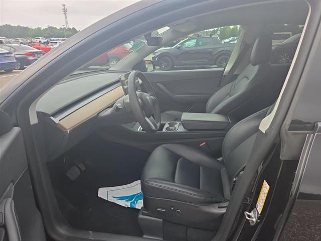Photo of 2022 Solid Black Tesla Model Y