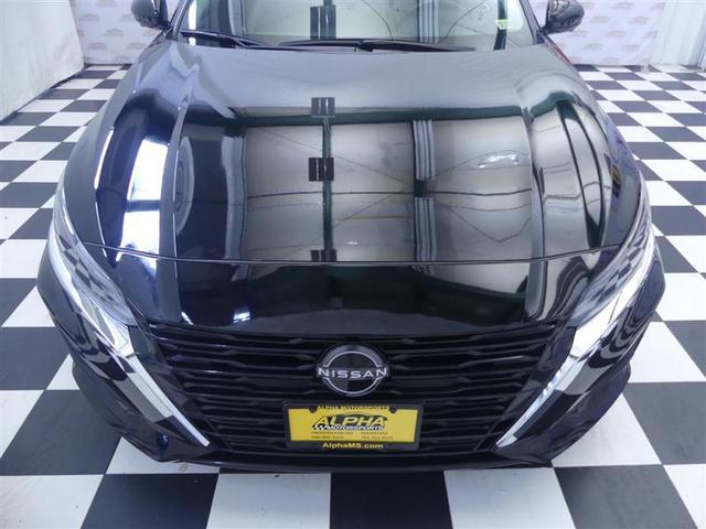 Photo of 2023 Super Black Nissan Altima