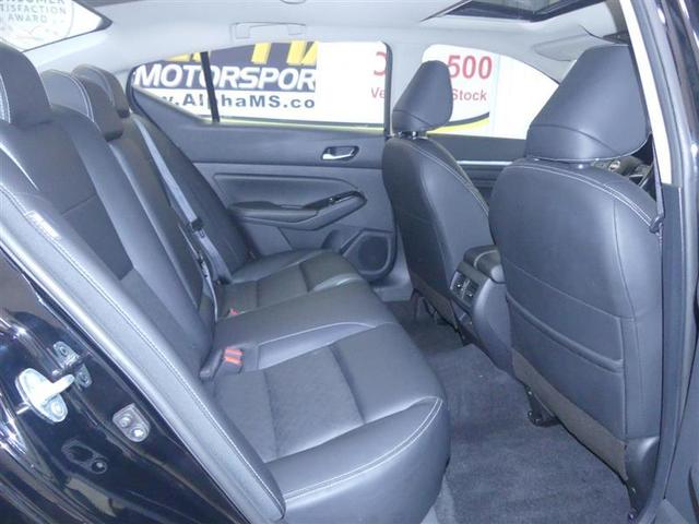 Photo of 2023 Super Black Nissan Altima