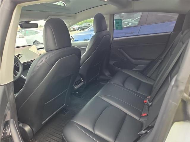 Photo of 2020 Pearl White Multi-Coat Tesla Model 3