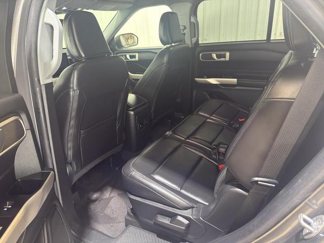 Photo of 2023 Carbonized Gray Metallic Ford Explorer
