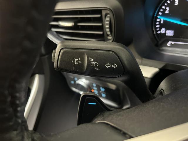 Photo of 2020 Iconic Silver Metallic Ford Explorer