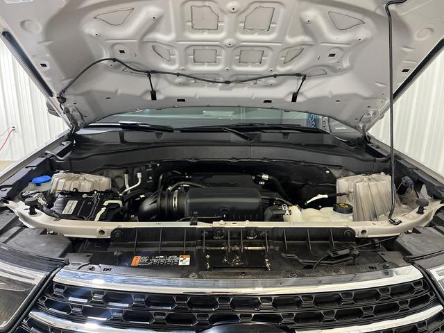 Photo of 2020 Iconic Silver Metallic Ford Explorer