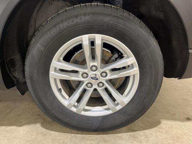 Photo of 2020 Iconic Silver Metallic Ford Explorer