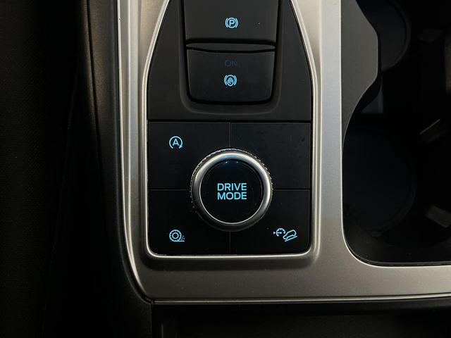 Photo of 2020 Iconic Silver Metallic Ford Explorer