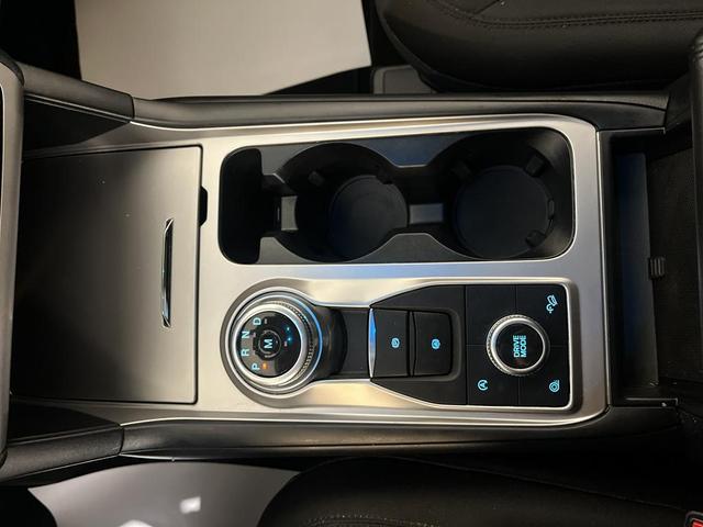 Photo of 2020 Iconic Silver Metallic Ford Explorer