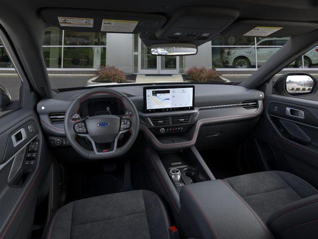 Photo of 2025 Star White Metallic Tri-Coat Ford Explorer