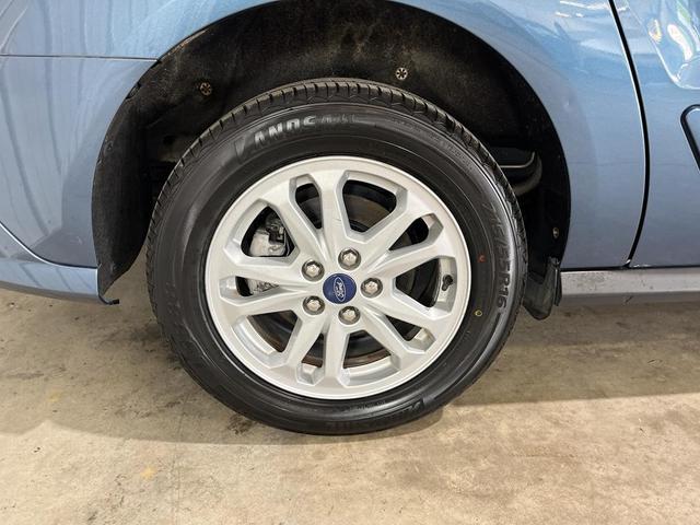 Photo of 2020 Blue Metallic Ford Transit Connect