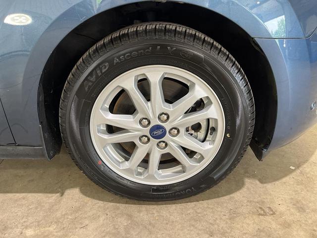 Photo of 2020 Blue Metallic Ford Transit Connect