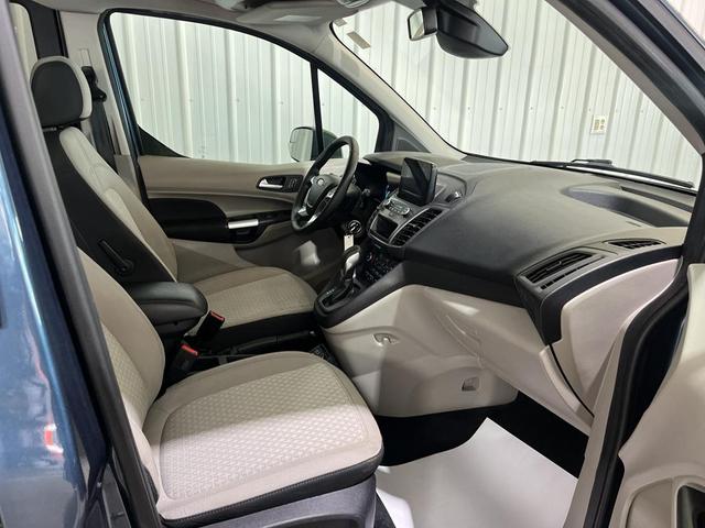 Photo of 2020 Blue Metallic Ford Transit Connect