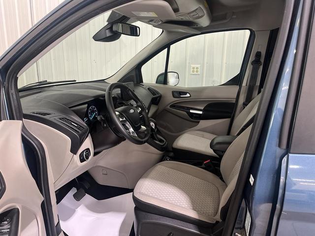 Photo of 2020 Blue Metallic Ford Transit Connect