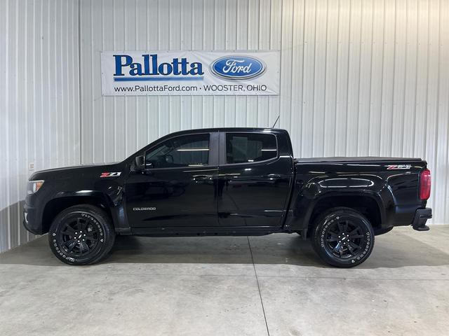 Photo of 2016 Black Chevrolet Colorado