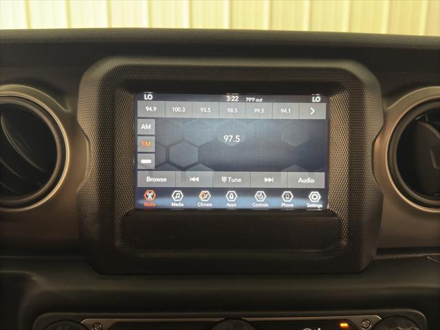 Photo of 2021 Black Clearcoat Jeep Wrangler Unlimited