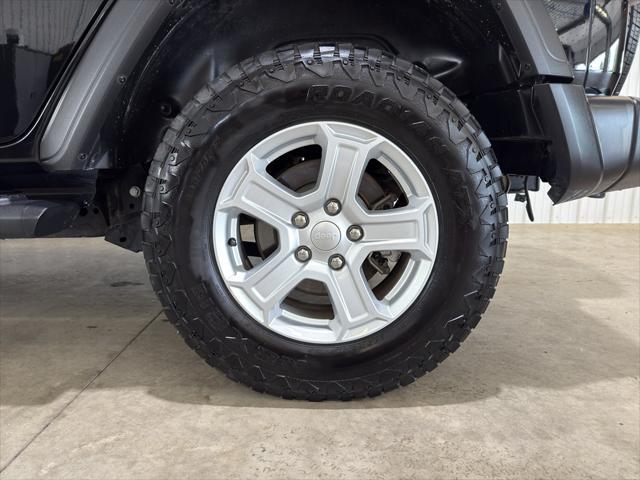 Photo of 2021 Black Clearcoat Jeep Wrangler Unlimited
