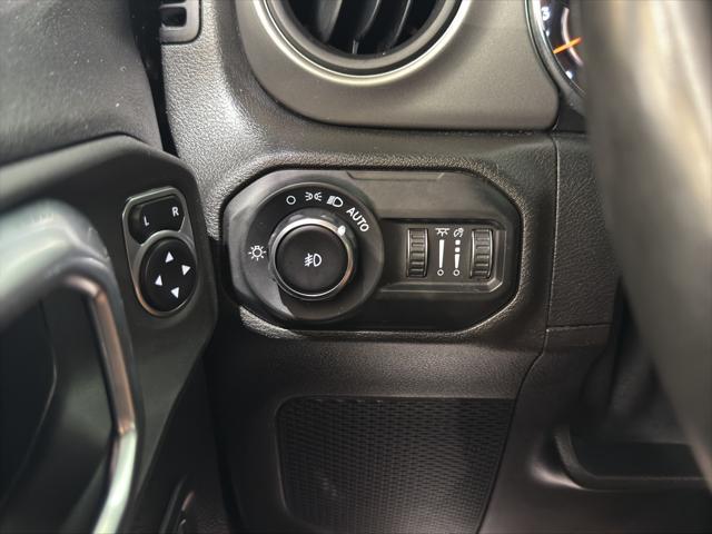 Photo of 2021 Black Clearcoat Jeep Wrangler Unlimited