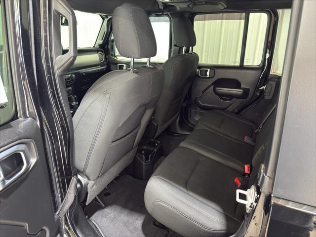 Photo of 2021 Black Clearcoat Jeep Wrangler Unlimited