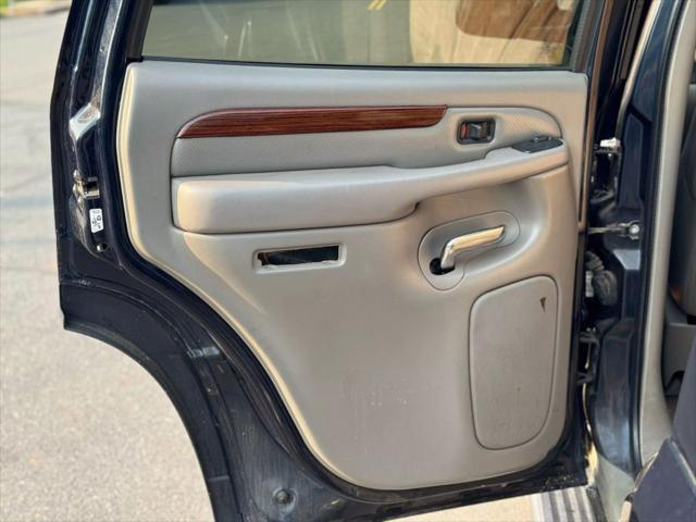 Photo of 2004  Cadillac Escalade