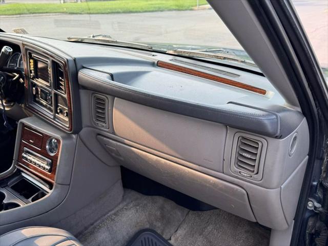 Photo of 2004  Cadillac Escalade