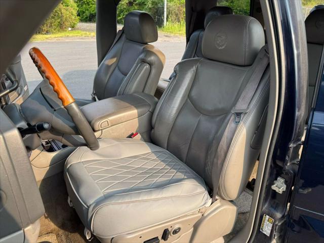 Photo of 2004  Cadillac Escalade