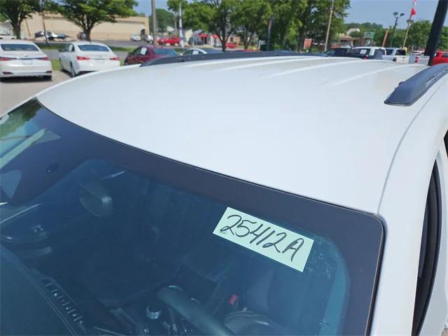 Photo of 2022 Bright White Clearcoat Jeep Grand Cherokee L