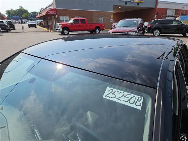 Photo of 2021 Black Uni Volkswagen Jetta