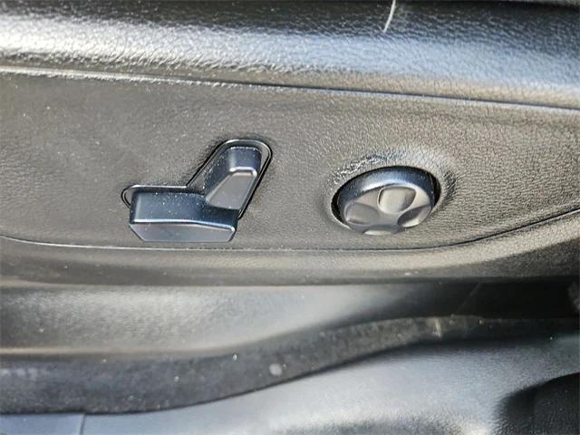 Photo of 2021 Bright White Clearcoat RAM 1500