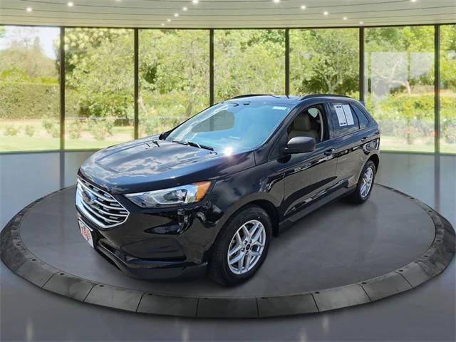 Photo of 2022 Agate Black Metallic Ford Edge