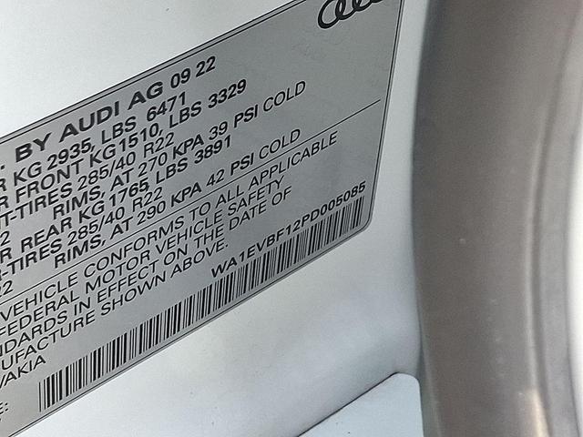 Photo of 2023 Glacier White Metallic Audi Q8