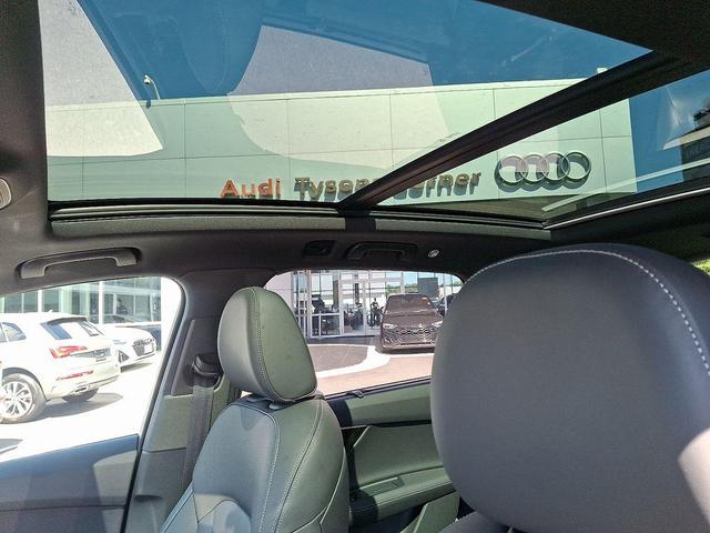 Photo of 2025 Samurai Gray Metallic Audi Q7