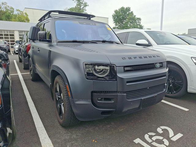 Photo of 2020 Silver Metallic Land Rover Defender