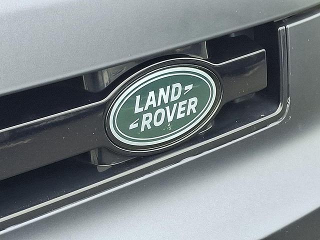 Photo of 2020 Silver Metallic Land Rover Defender