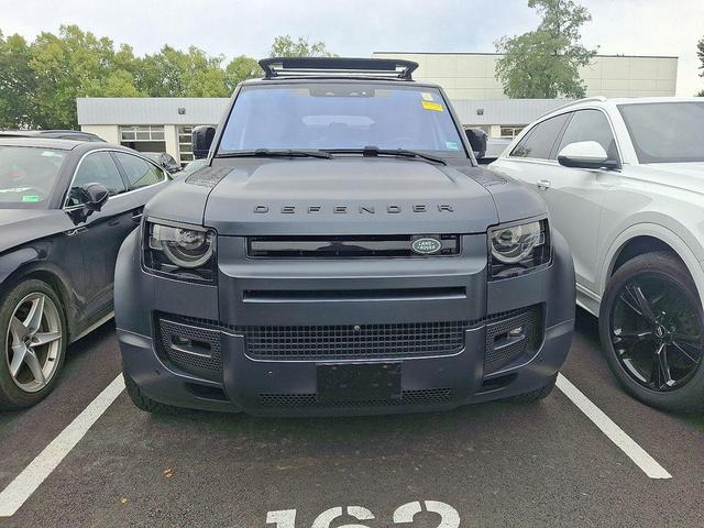 Photo of 2020 Silver Metallic Land Rover Defender