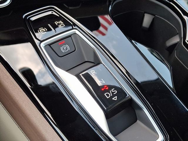 Photo of 2025 Arkona White Audi A5