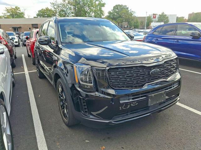 Photo of 2021 Ebony Black Kia Telluride