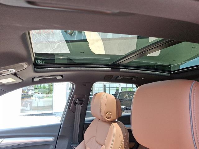 Photo of 2025 Florett Silver Metallic Audi Q5
