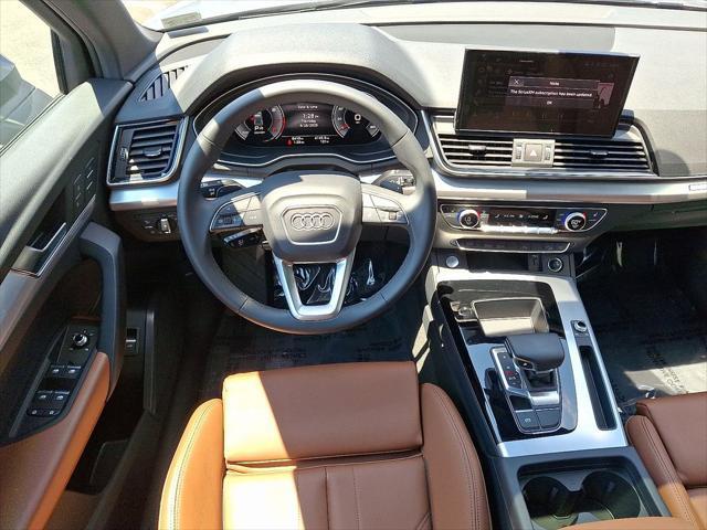 Photo of 2025 Florett Silver Metallic Audi Q5