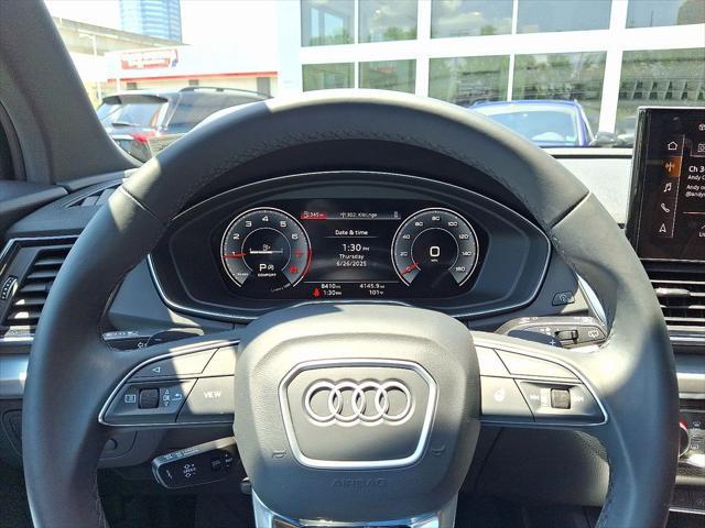 Photo of 2025 Florett Silver Metallic Audi Q5