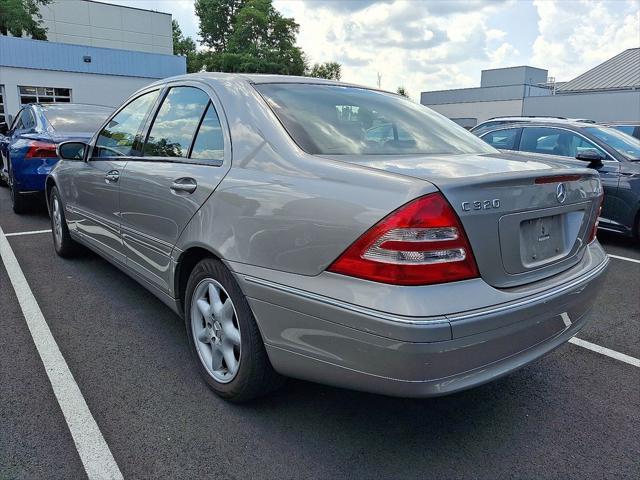 Photo of 2004 Silver Mercedes-Benz C-Class